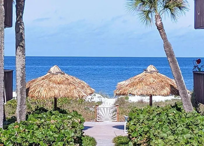 Pelicans Roost On The Gulf Ultrawide Balconies & Tiki Deck * Clearwater Beach