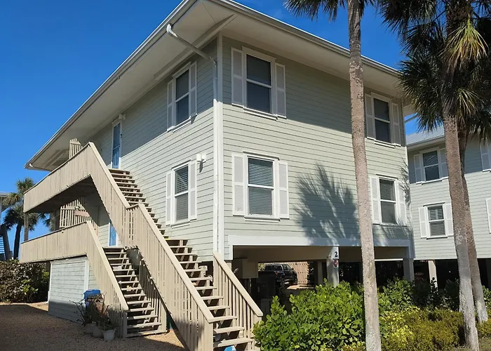 Holiday home Pelicans Roost On The Gulf Ultrawide Balconies & Tiki Deck