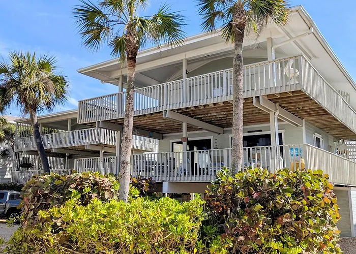 Pelicans Roost On The Gulf Ultrawide Balconies & Tiki Deck Clearwater Beach